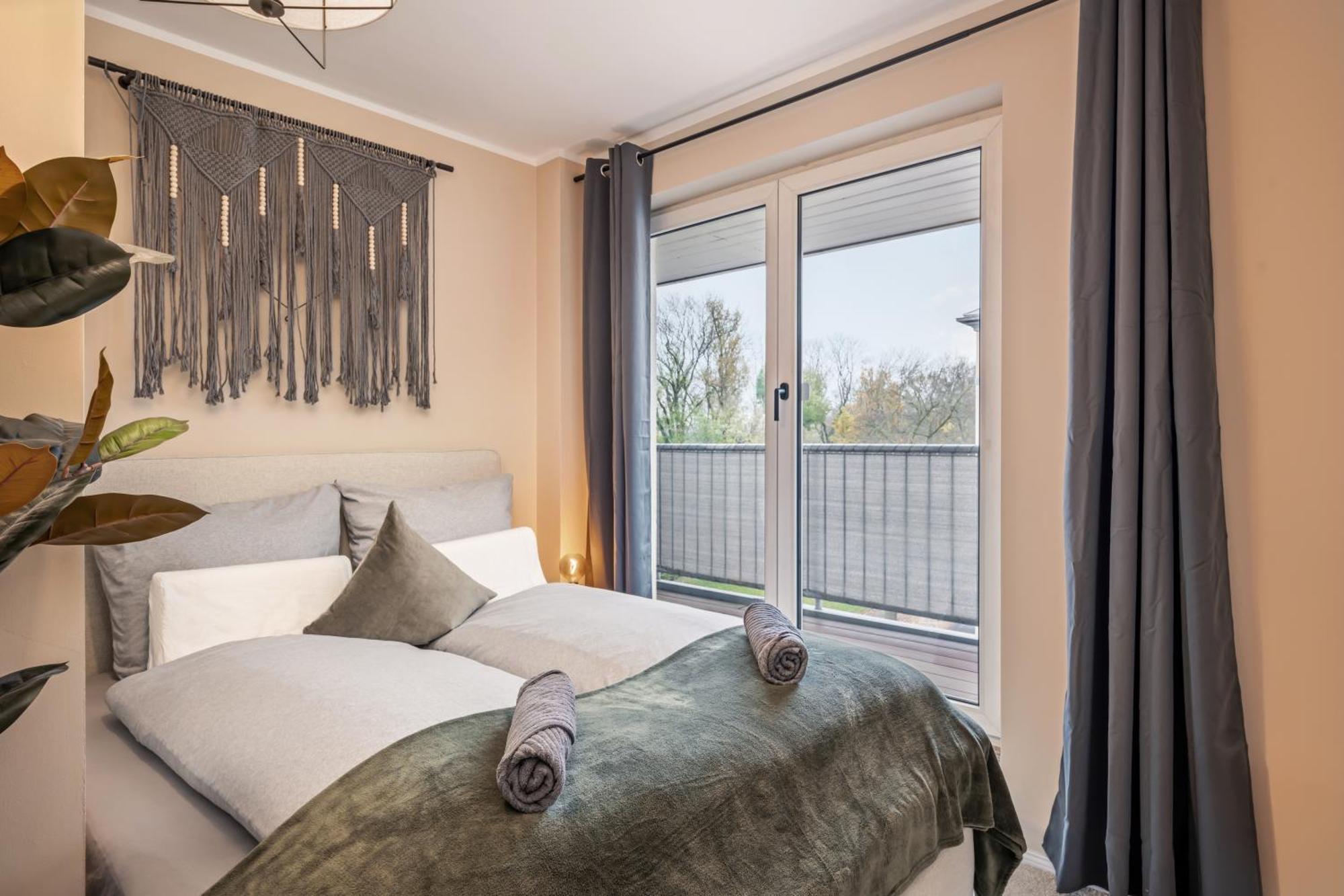 Edler Wohnraum Schwanenteich-Penthouse Mit Garage, Grill, Kaffeevollautomat, Klima, Lift & Terrasse Appartement Zwickau Buitenkant foto