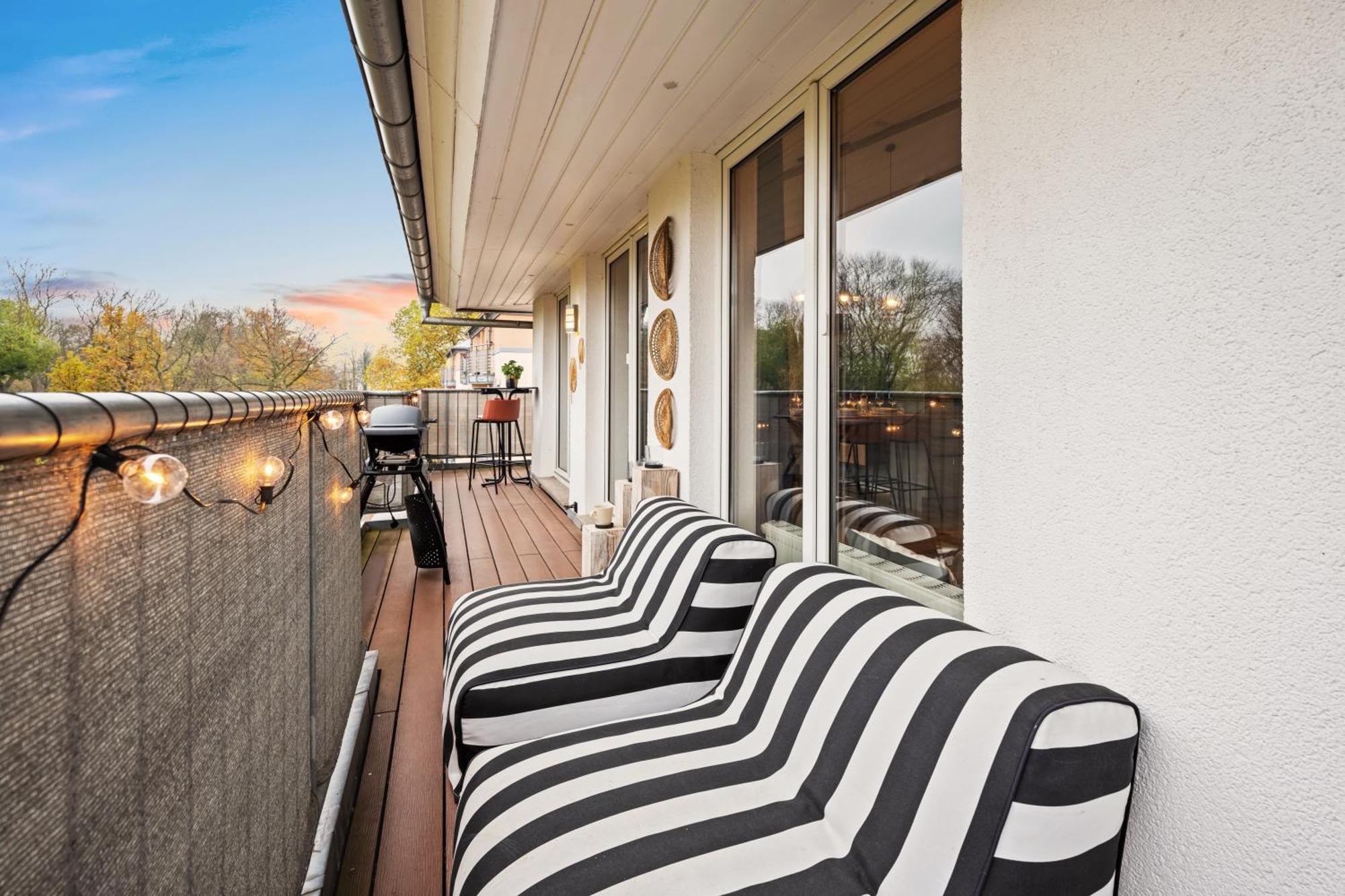 Edler Wohnraum Schwanenteich-Penthouse Mit Garage, Grill, Kaffeevollautomat, Klima, Lift & Terrasse Appartement Zwickau Buitenkant foto