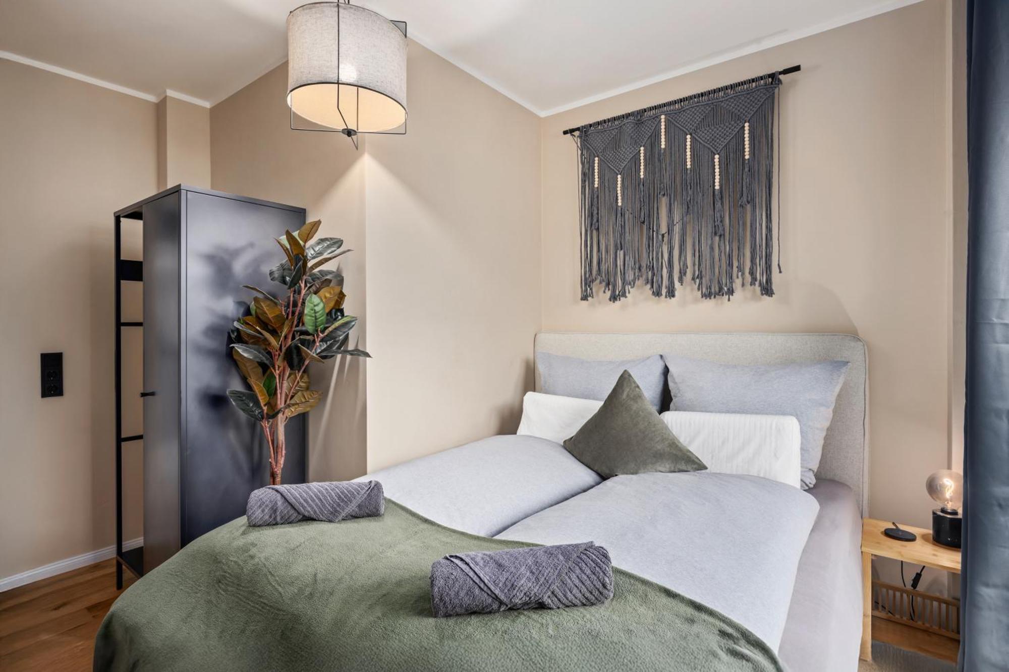 Edler Wohnraum Schwanenteich-Penthouse Mit Garage, Grill, Kaffeevollautomat, Klima, Lift & Terrasse Appartement Zwickau Buitenkant foto